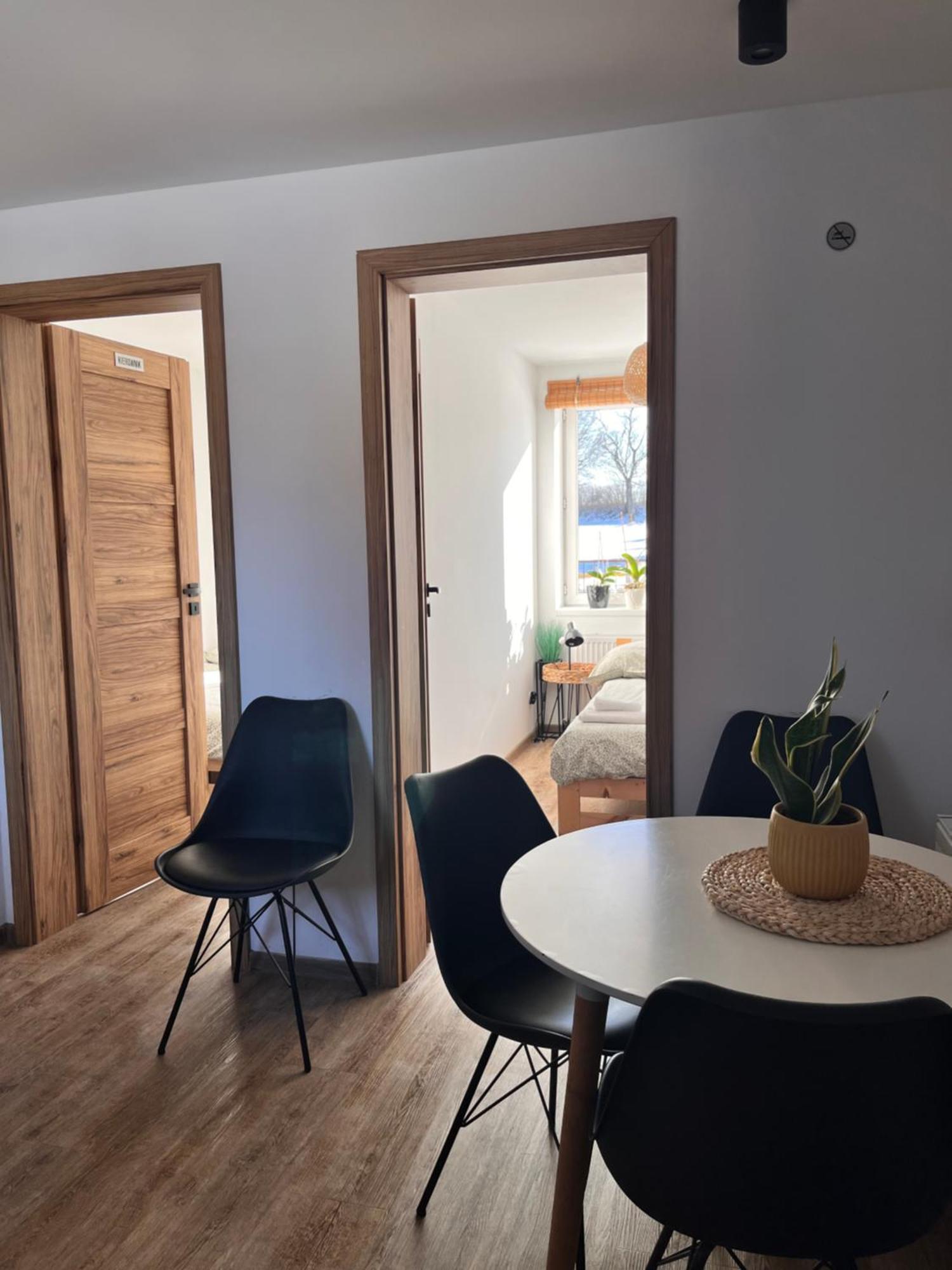 Apartament Numer 1, Dwie Sypialnie Dwa Lozka オジシュ エクステリア 写真